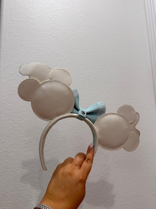 NEW Disney Loungefly Mickey & Minnie Snowman Ears main image 8